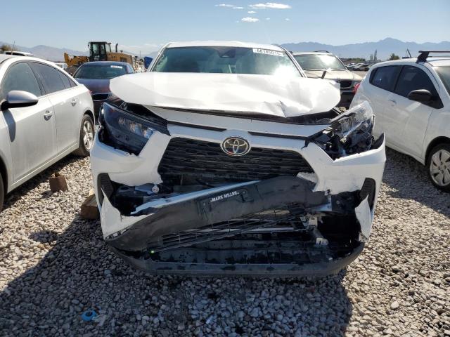 2T3F1RFV3NW298660 - 2022 TOYOTA RAV4 LE WHITE photo 5