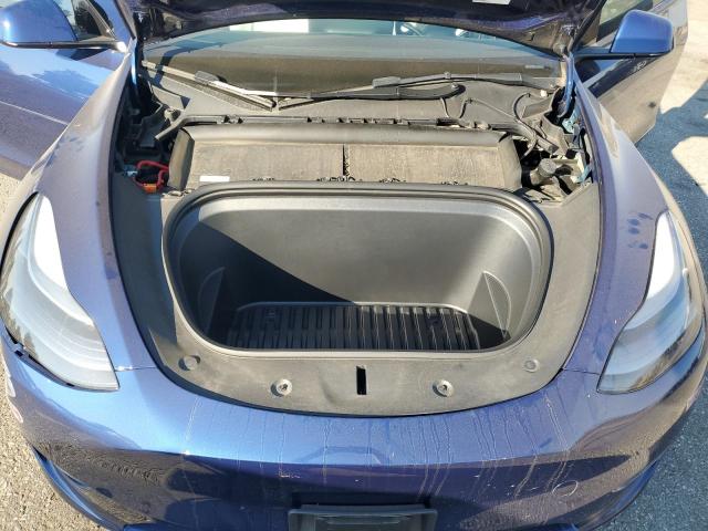 7SAYGDEE2PF889327 - 2023 TESLA MODEL Y Blau Foto 12