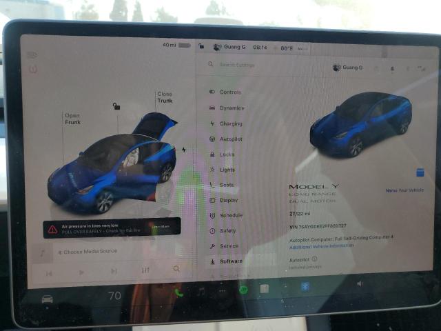 7SAYGDEE2PF889327 - 2023 TESLA MODEL Y Blau Foto 9