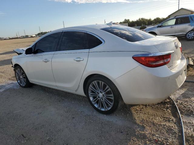 1G4PS5SK6D4160642 - 2013 BUICK VERANO WHITE photo 2