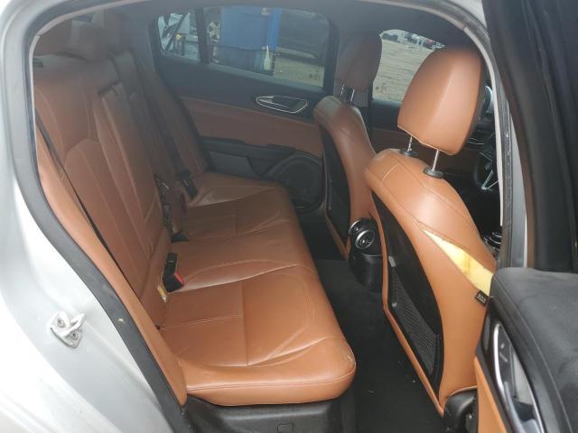 ZARFAEDN5H7532458 - 2017 ALFA ROMEO GIULIA Q4 银色 照片 10