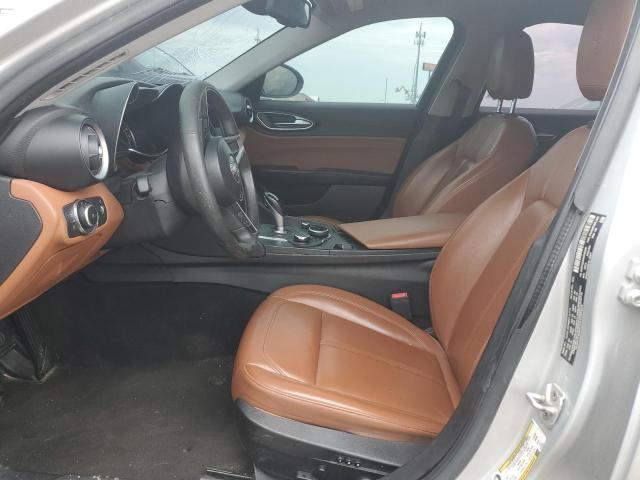ZARFAEDN5H7532458 - 2017 ALFA ROMEO GIULIA Q4 银色 照片 7