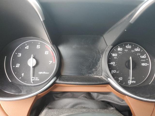 ZARFAEDN5H7532458 - 2017 ALFA ROMEO GIULIA Q4 银色 照片 9