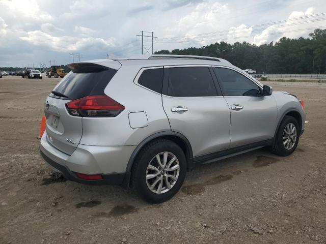 KNMAT2MV0JP601396 - 2018 NISSAN ROGUE S 银色 照片 3