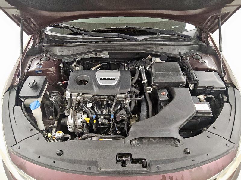 5XXGT4L1XGG056442 - 2016 KIA OPTIMA LX PURPLE photo 11