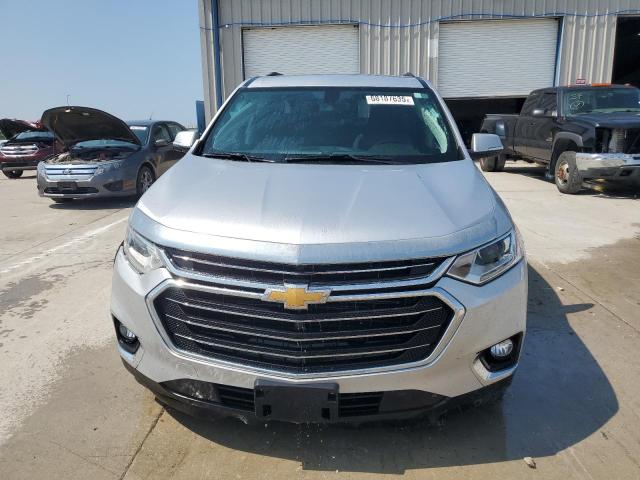 1GNERGKW9JJ251222 - 2018 CHEVROLET TRAVERSE LT Silber Foto 5