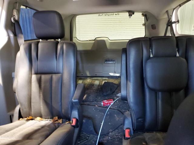 2A4RR8DG7BR758908 - 2011 CHRYSLER TOWN & COU TOURING L SILVER photo 10