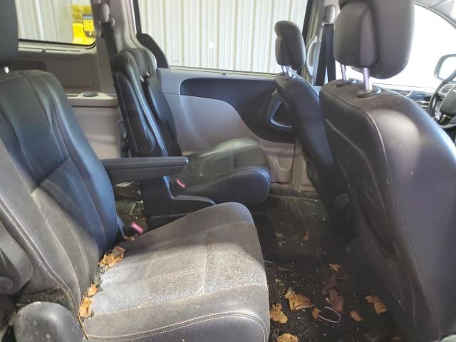 2A4RR8DG7BR758908 - 2011 CHRYSLER TOWN & COU TOURING L SILVER photo 11