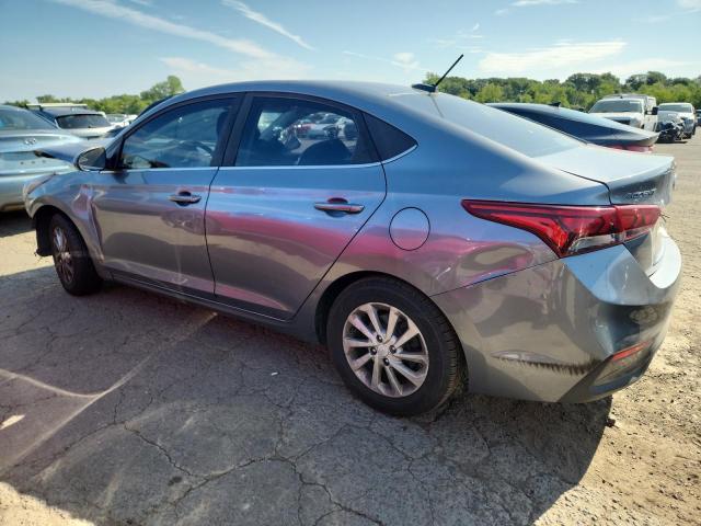 3KPC24A37KE079572 - 2019 HYUNDAI ACCENT SE رمادي صورة 2