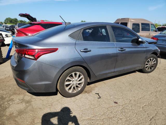 3KPC24A37KE079572 - 2019 HYUNDAI ACCENT SE رمادي صورة 3