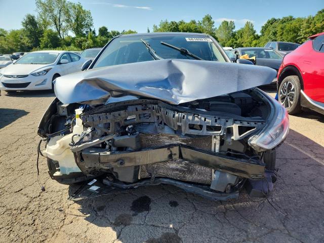 3KPC24A37KE079572 - 2019 HYUNDAI ACCENT SE رمادي صورة 5