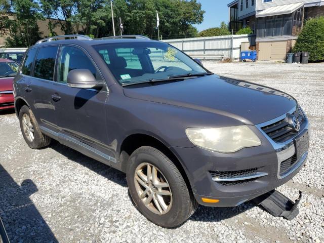 WVGBE77L09D008197 - 2009 VOLKSWAGEN TOUAREG 2 V6 GRAY photo 4