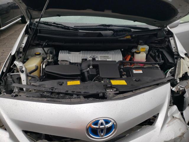 JTDZN3EU9D3190584 - 2013 TOYOTA PRIUS V SILVER photo 11