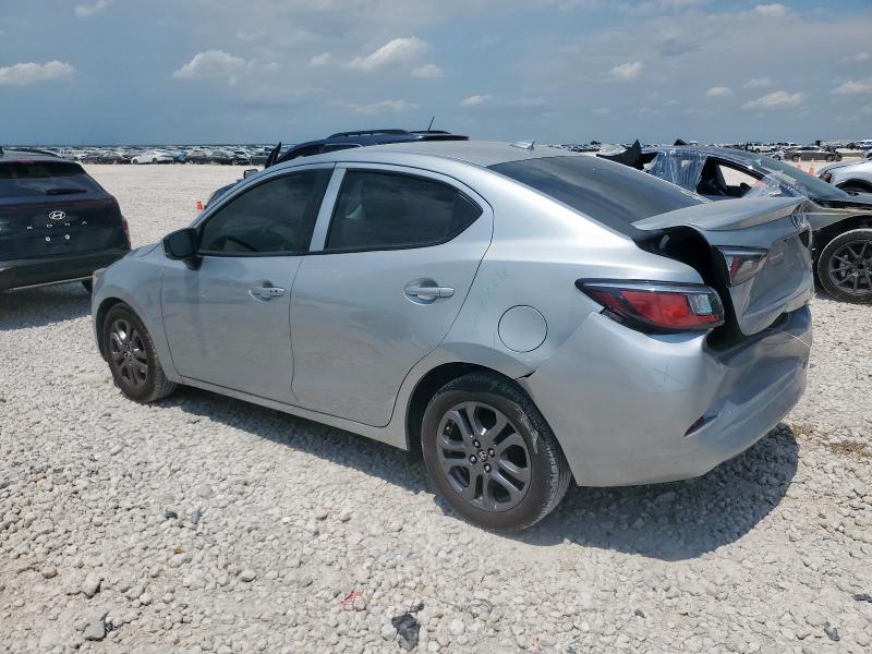 3MYDLBYV0KY509861 - 2019 TOYOTA YARIS L 银色 照片 2