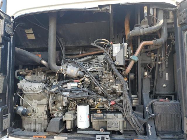 1UYVS2489FU133208 - 2015 UTILITY VS2RA თეთრი ფოტო 7