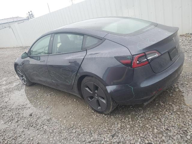 5YJ3E1EA3NF125833 - 2022 TESLA MODEL 3 灰色 照片 2