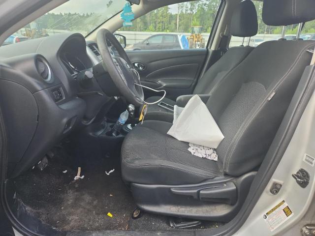 3N1CN7AP8JL811507 - 2018 NISSAN VERSA S SILVER photo 7