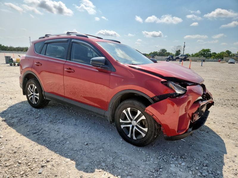 JTMZFREV3GJ098671 - 2016 TOYOTA RAV4 LE 红色 照片 4
