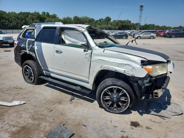 JTEZU5JR8D5056715 - 2013 TOYOTA 4RUNNER SR5 ორფეროვანი ფოტო 4