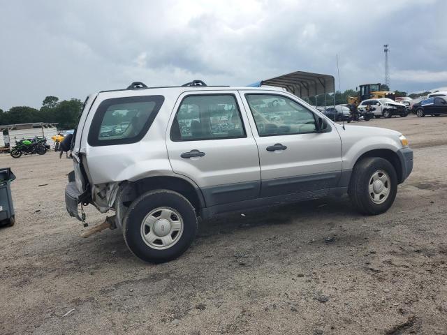 1FMCU02Z06KD49567 - 2006 FORD ESCAPE XLS SILVER photo 3