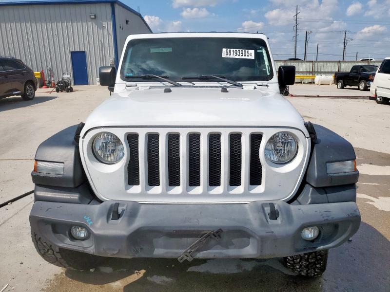 1C4HJXDG6JW139113 - 2018 JEEP WRANGLER U SPORT WHITE photo 5
