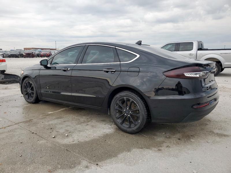 3FA6P0MU7KR124410 - 2019 FORD FUSION SEL შავი ფოტო 2