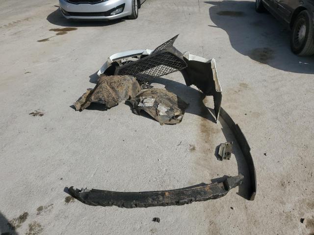 4T1B11HK6JU572598 - 2018 TOYOTA CAMRY L WHITE photo 12