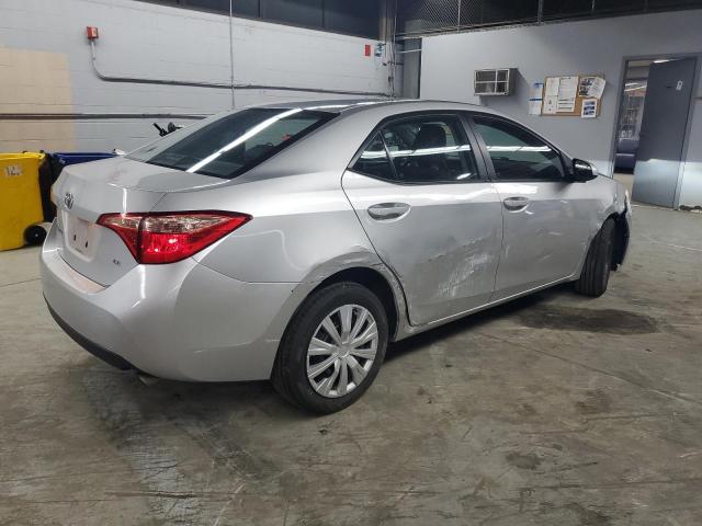 2T1BURHE0HC924988 - 2017 TOYOTA COROLLA L SILVER photo 3