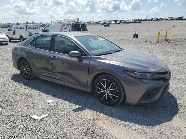 4T1G11AK1RU262421 - 2024 TOYOTA CAMRY SE NIGHT SHADE GRAY photo 4