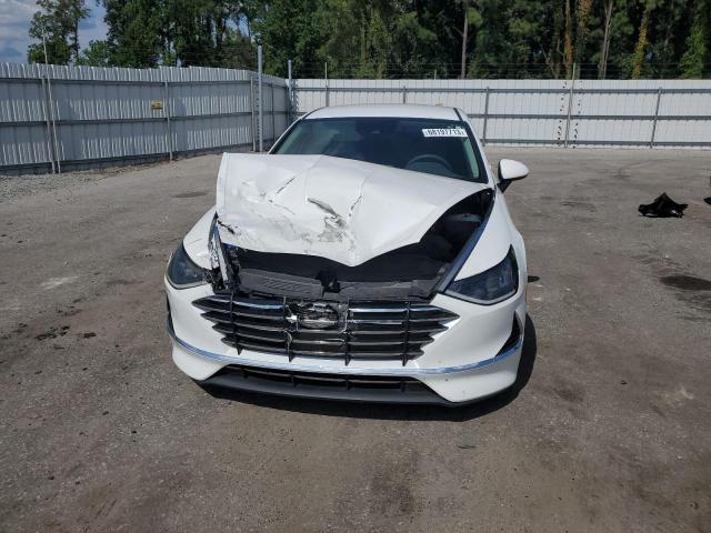 5NPEG4JA8NH134801 - 2022 HYUNDAI SONATA SE WHITE photo 5