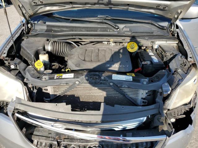 2C4RC1BG3DR780540 - 2013 CHRYSLER TOWN & COU TOURING SILVER photo 12