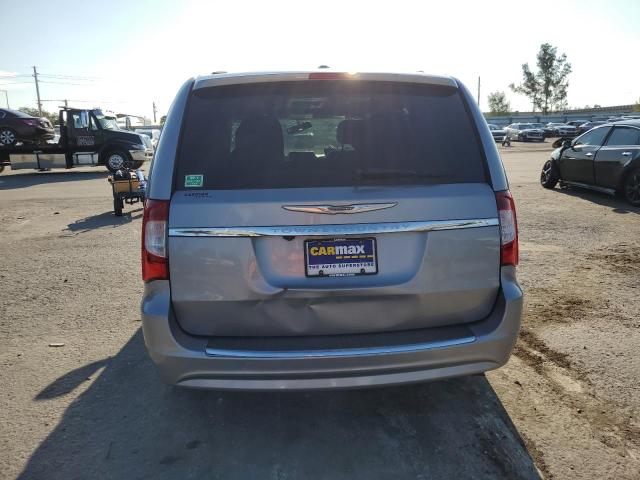 2C4RC1BG3DR780540 - 2013 CHRYSLER TOWN & COU TOURING SILVER photo 6