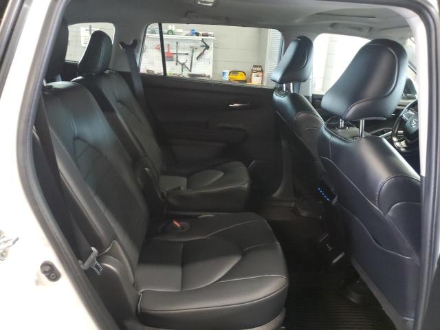 5TDGZRBH7NS172848 - 2022 TOYOTA HIGHLANDER XLE Blanc photo 11