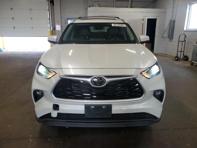 5TDGZRBH7NS172848 - 2022 TOYOTA HIGHLANDER XLE Blanc photo 5