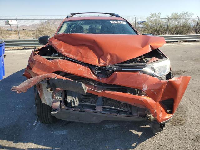 JTMZFREV9GJ078120 - 2016 TOYOTA RAV4 LE ORANGE photo 5