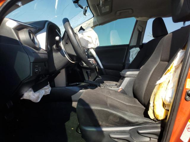 JTMZFREV9GJ078120 - 2016 TOYOTA RAV4 LE ORANGE photo 7