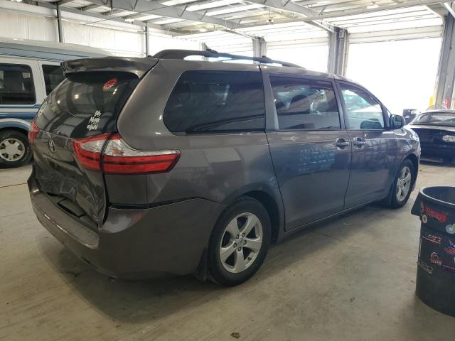 5TDKK3DC5FS685112 - 2015 TOYOTA SIENNA LE 灰色 照片 3