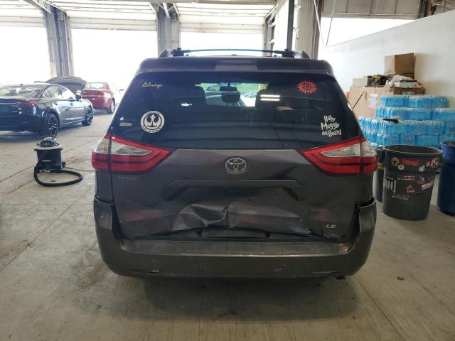 5TDKK3DC5FS685112 - 2015 TOYOTA SIENNA LE 灰色 照片 6