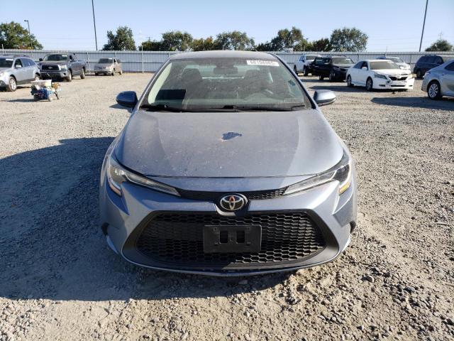 5YFEPMAE4MP183689 - 2021 TOYOTA COROLLA LE BLUE photo 5