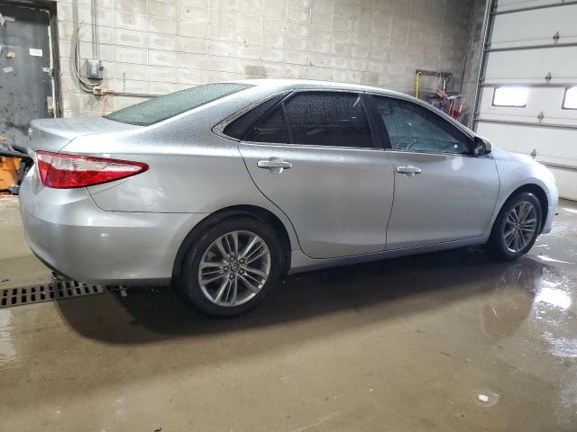 4T1BF1FK1GU225449 - 2016 TOYOTA CAMRY LE SILVER photo 3