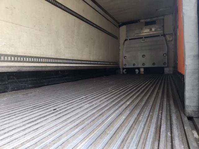 1UYVS248XEU844219 - 2014 UTILITY VS2RA თეთრი ფოტო 5