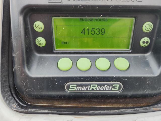 1UYVS2487BM020805 - 2011 UTILITY VS2RA WHITE photo 8