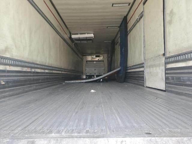 1UYVS2485BM020804 - 2011 UTILITY VS2RA თეთრი ფოტო 6