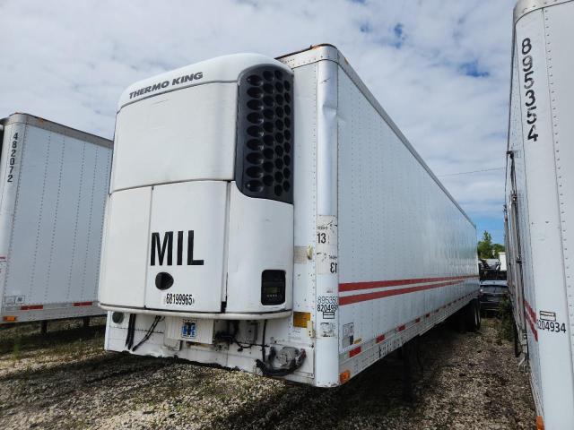 1UYVS248XBM020801 - 2011 UTILITY VS2RA WHITE photo 2