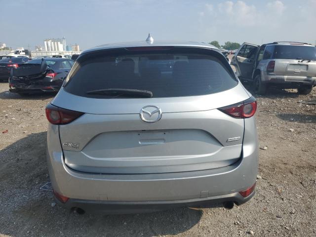 JM3KFBBL6H0114257 - 2017 MAZDA CX-5 SPORT 银色 照片 6