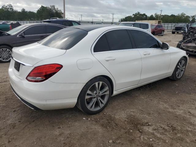 WDDWF4JB0HR296876 - 2017 MERCEDES-BENZ C 300 WHITE photo 3