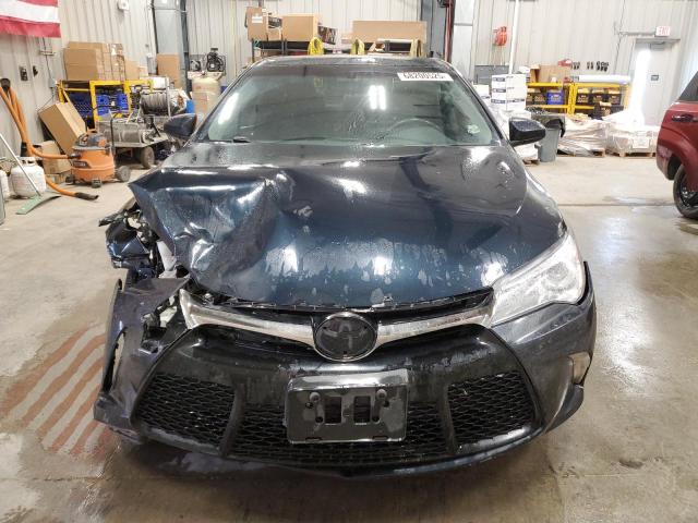 4T1BF1FK1GU244874 - 2016 TOYOTA CAMRY LE BLUE photo 5