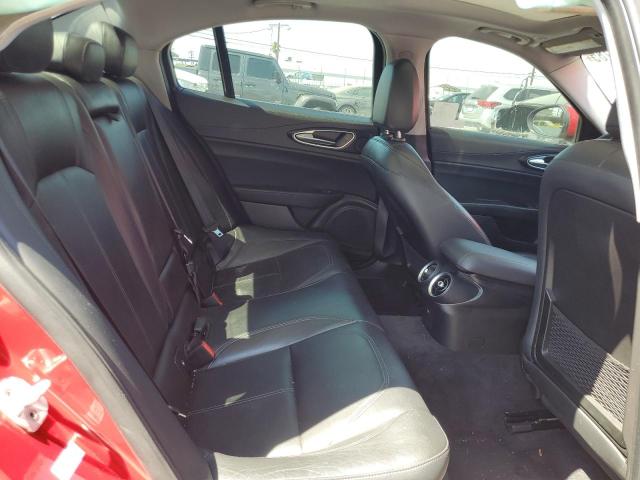 ZARFAEBN6H7546999 - 2017 ALFA ROMEO GIULIA 红色 照片 10