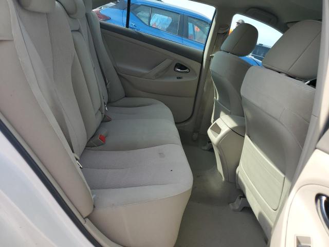 4T1BF3EK3BU679479 - 2011 TOYOTA CAMRY BASE Weiß Foto 10