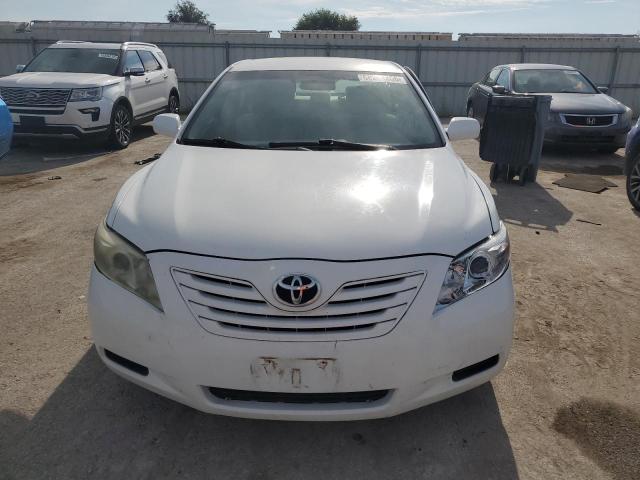 4T1BF3EK3BU679479 - 2011 TOYOTA CAMRY BASE Weiß Foto 5